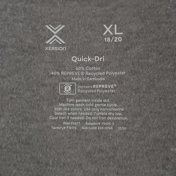 Boy's Xersion Grey Shirt- Size XL (18/20) - Picture 3 of 3